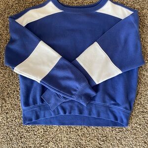 Blue and white jumper or sweatshirt